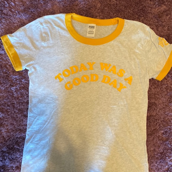 VICTORIAS SECRET - Tee Shirt - Picture 1 of 3